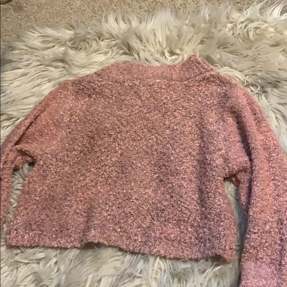 Cropped sweater NWT - Picture 5 of 5